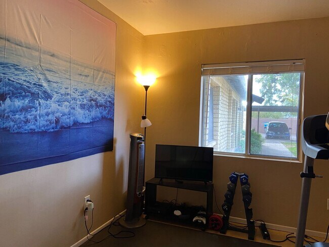 Building Photo - OPEN HOUSE  - COMING SOON - REMODELED 3BR-...