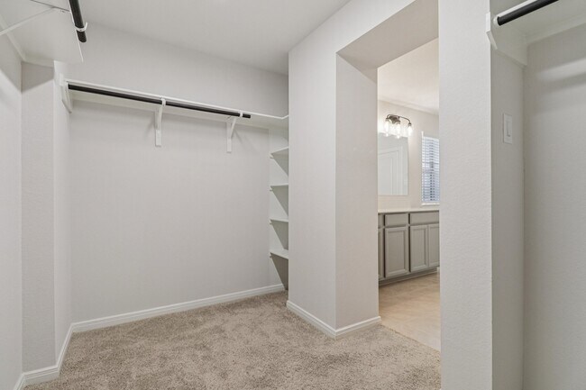 Building Photo - 18203 Lilac Woods Trl