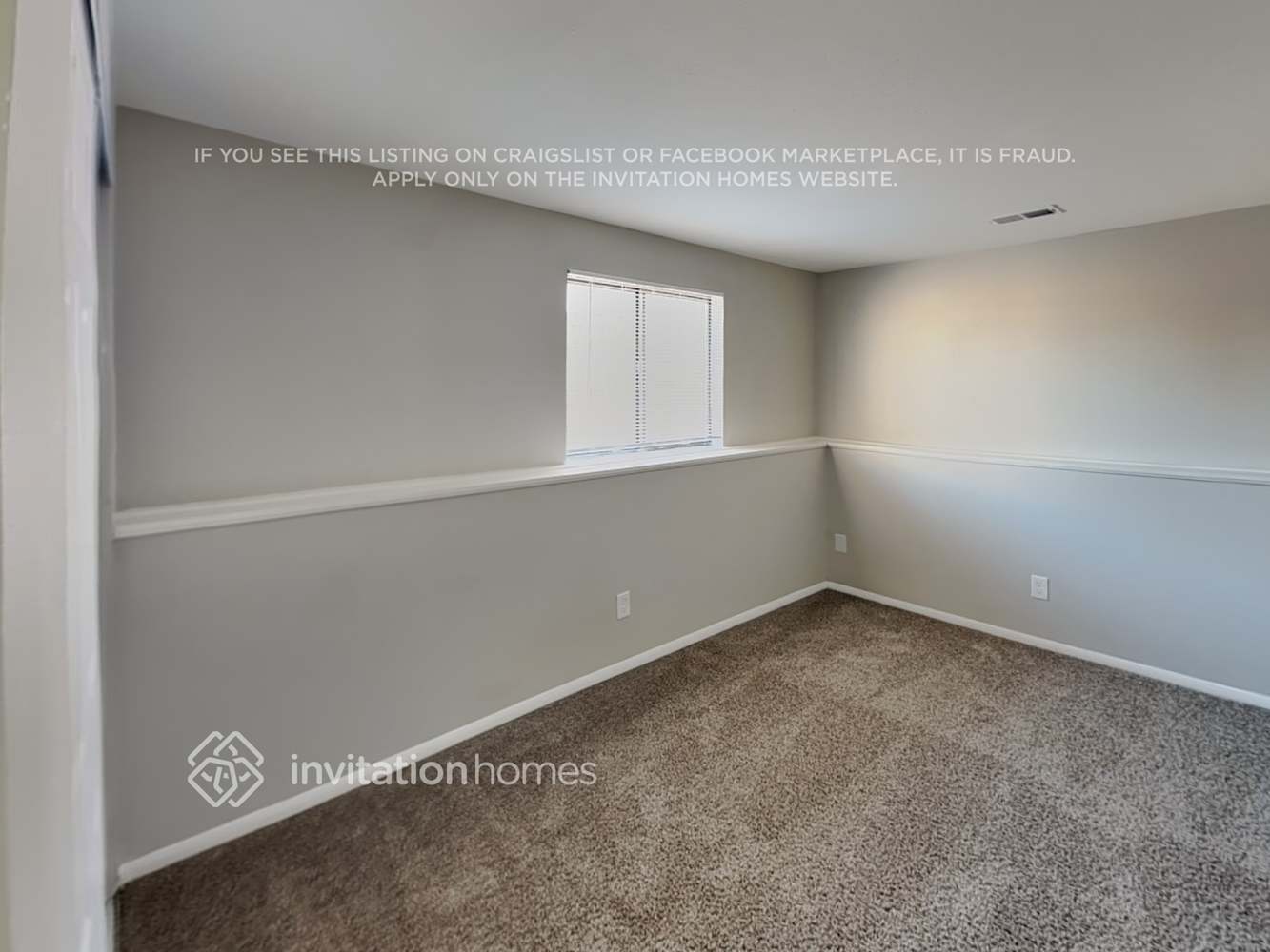 Building Photo - 9660 W 105th Ave