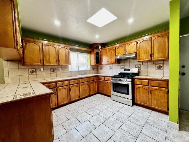 Building Photo - 14624 Eston Pl