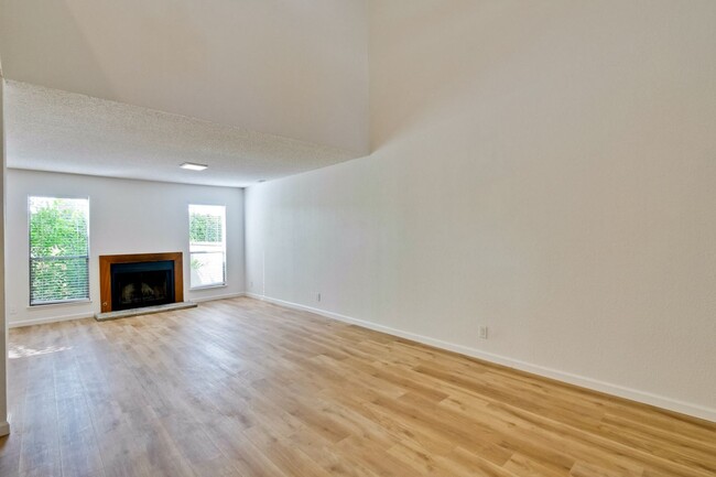 Building Photo - Updated 3-bedroom Home in San Jose!