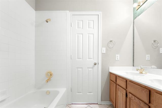 Building Photo - 2803 Pheasant Run Dr