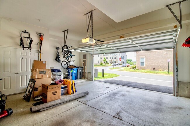Building Photo - 17268 Herring Gull Ln