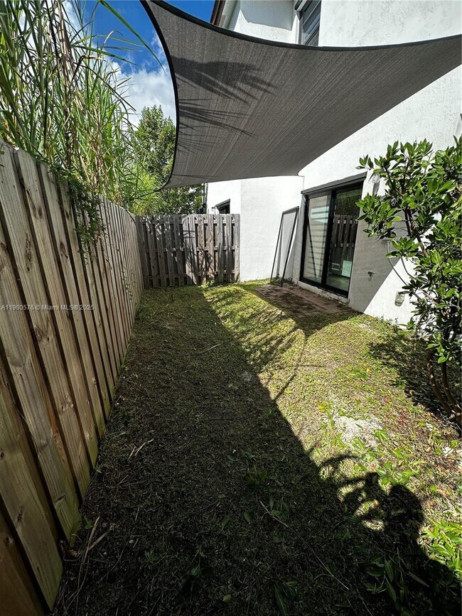 Building Photo - 10164 SW 231st Ln