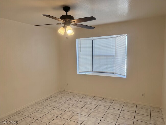 Building Photo - 5064 Jeffreys St
