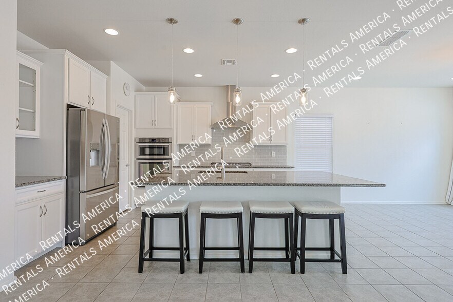 Building Photo - 25951 W Tonto Ln