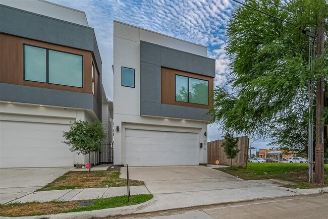 Building Photo - 3510 Hadley St