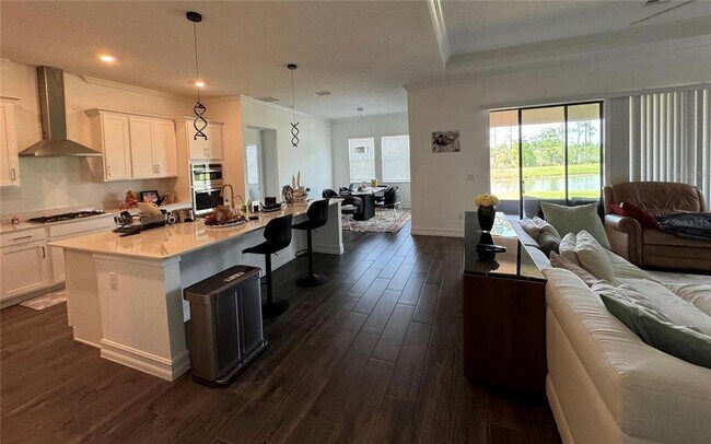 Building Photo - 8922 Little Bluestem Dr