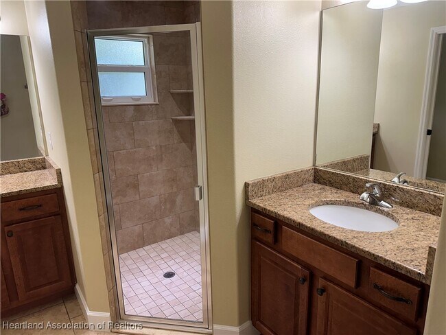 Building Photo - 4342 Shad Dr
