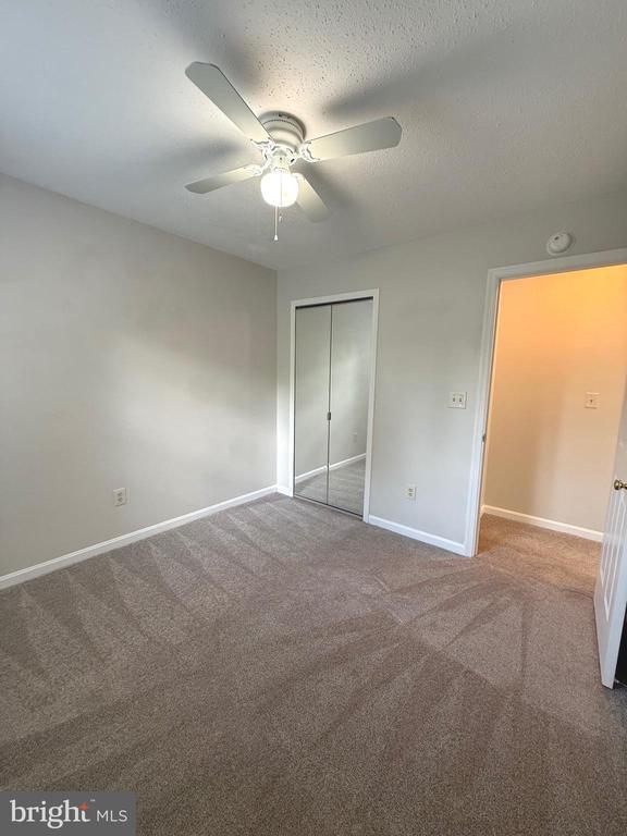 Building Photo - 110 Lakeview Ct