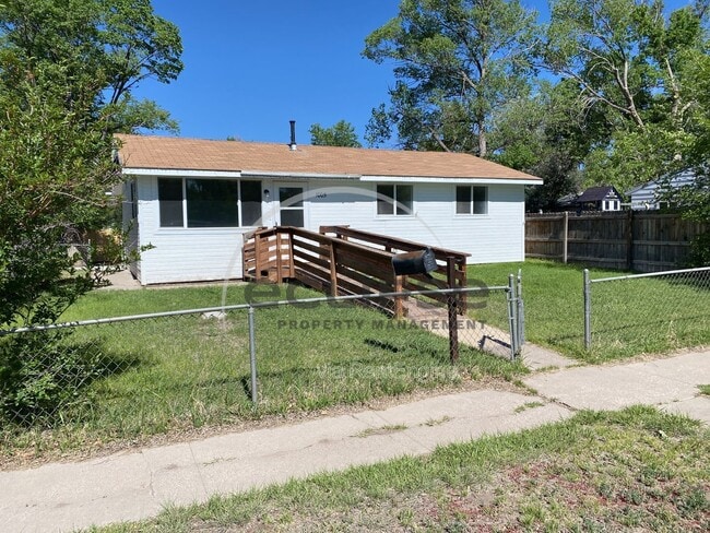 Building Photo - 1005 Denver Ave