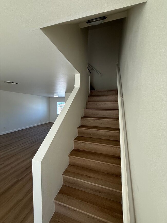 Building Photo - Paul Lee - R7535