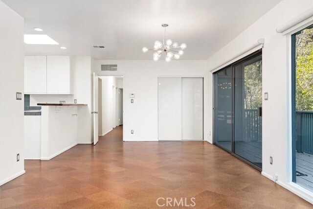 Building Photo - 3946 Alta Mesa Dr