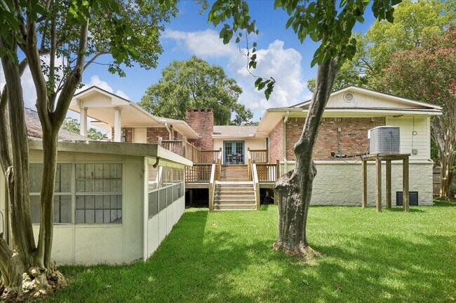 Building Photo - 4715 Braesvalley Dr