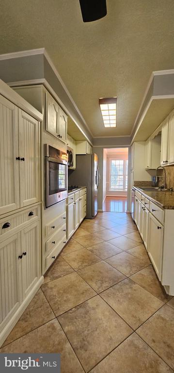 Building Photo - 208 Senseny Glen Dr