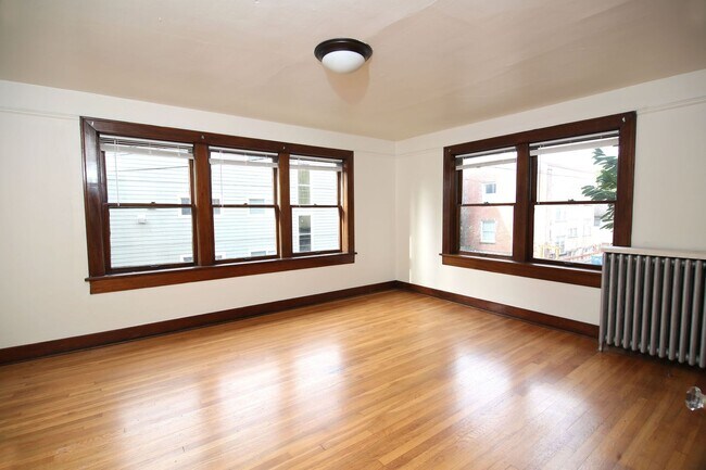 Interior Photo - The Glengarry