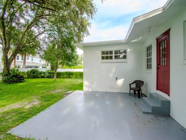 Building Photo - 4009 W Zelar St