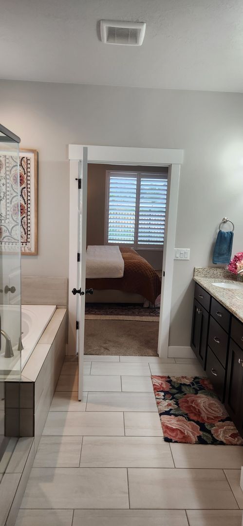 Building Photo - Move-In Ready 3BR/2BA West Haven Home