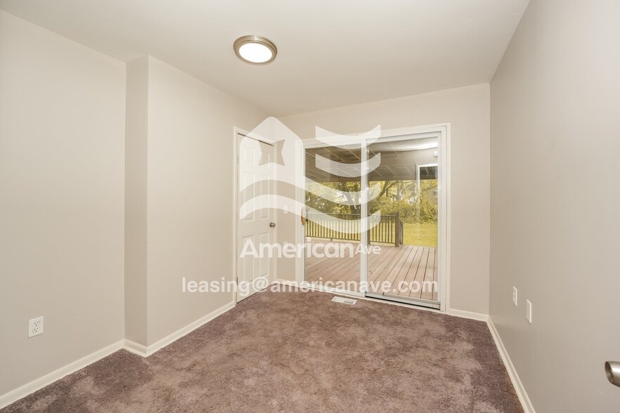 Building Photo - 5295 Liberty Ave