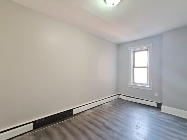 Building Photo - 9 Randall Ave