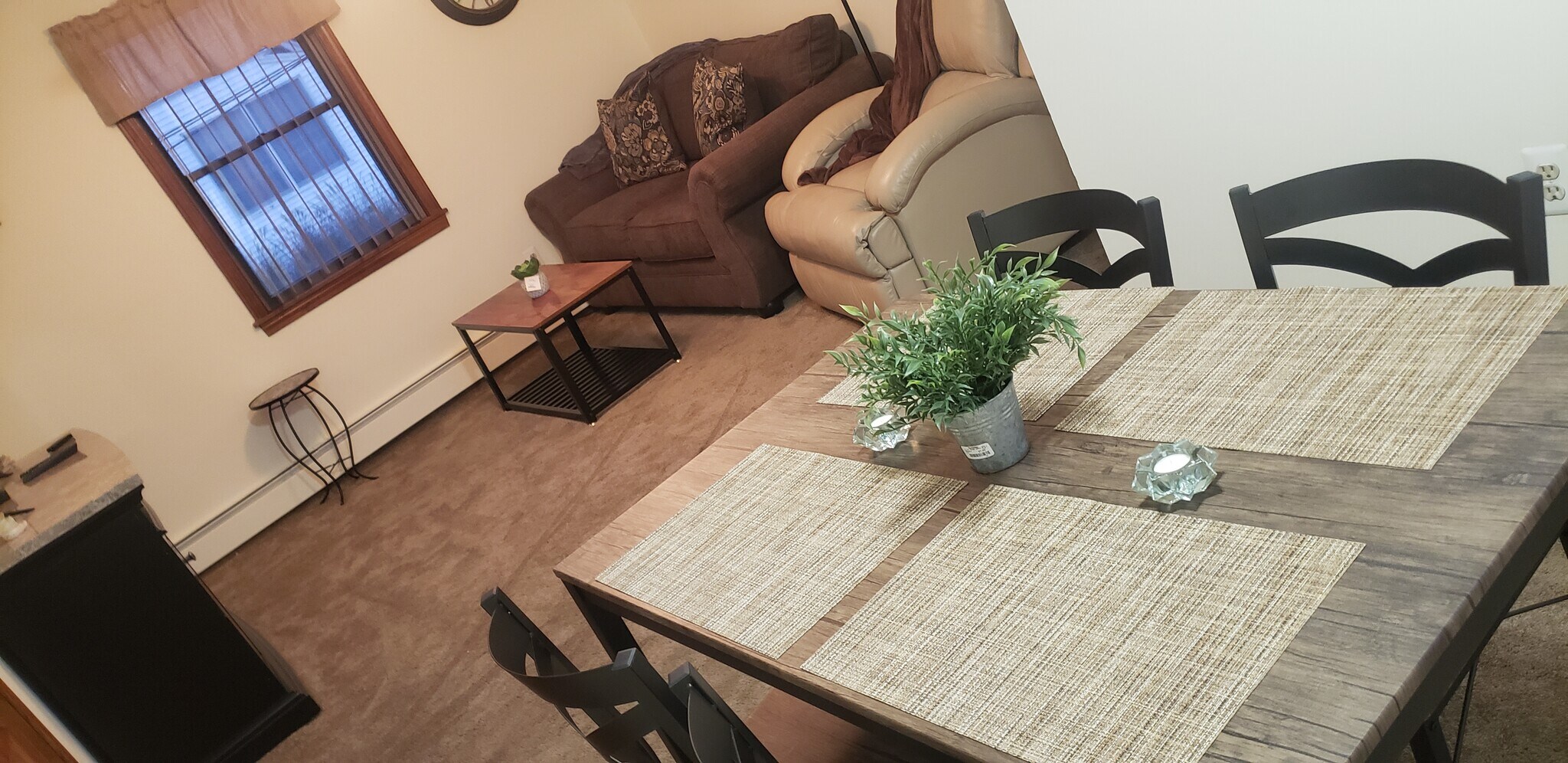 Building Photo - 19 Crest Ave