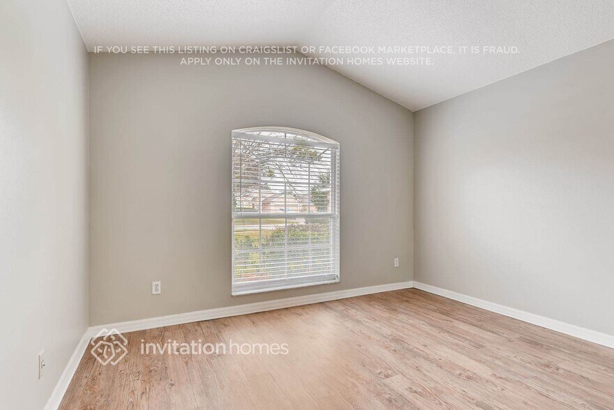 Building Photo - 219 Chestnut Creek Dr