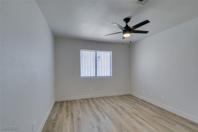 Building Photo - 6932 Kilgore Dr