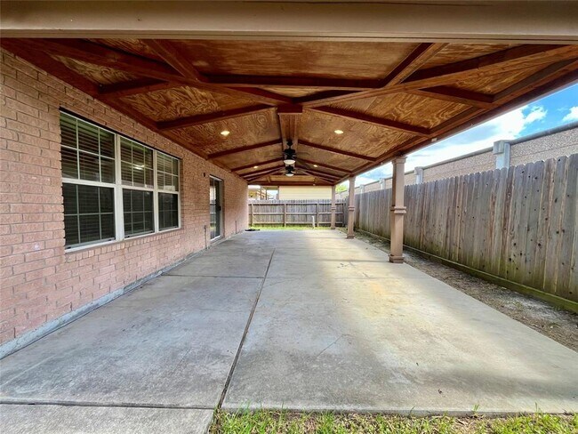 Building Photo - 5517 Rio Sabinas St