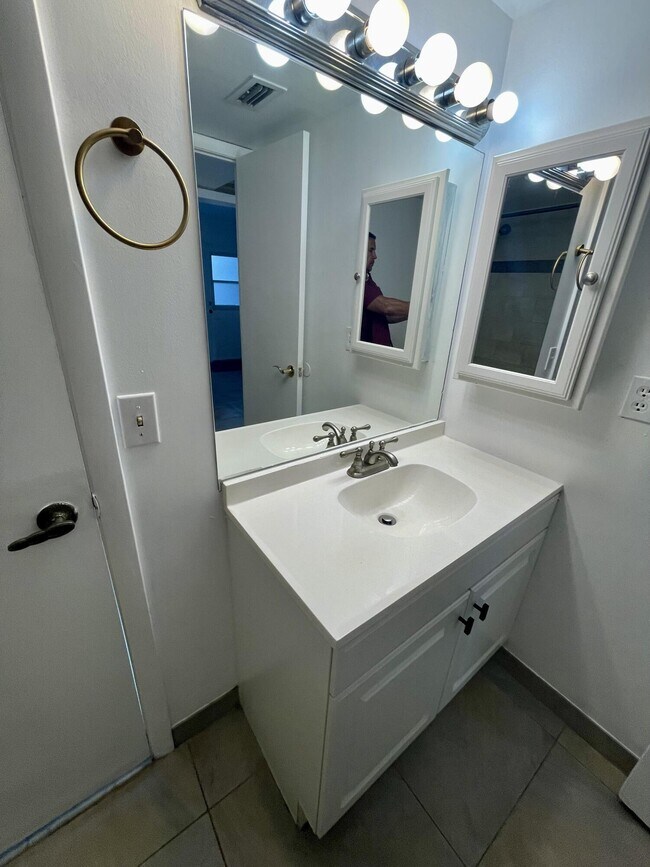 Building Photo - 3777 NW 78th Ave