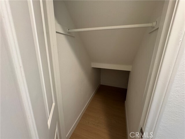 Building Photo - 526 S Catalina Ave