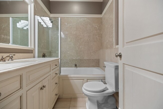 Building Photo - 8 Garrison St