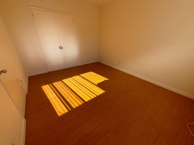 Building Photo - 1263 Hayworth Ave