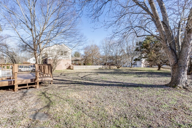 Building Photo - 605 Founders Pointe Blvd