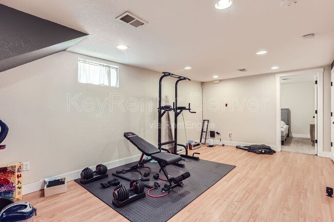Building Photo - 1564 Tamarac St