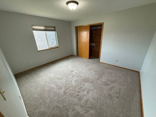 Building Photo - Updated 3-Bedroom Home Near Horsetooth Reservoir