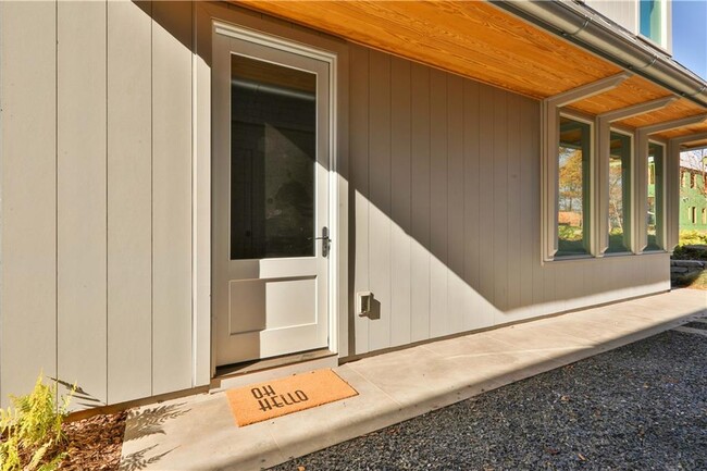 Building Photo - 287 Ravenhurst Ln