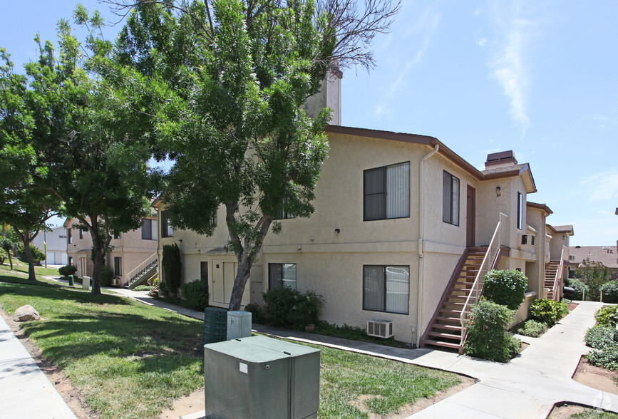 Primary Photo - Fallbrook Hills Apartments