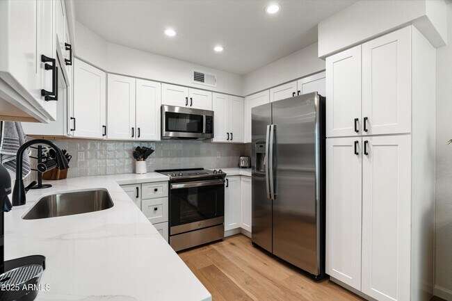 Building Photo - 11079 N 109th Pl