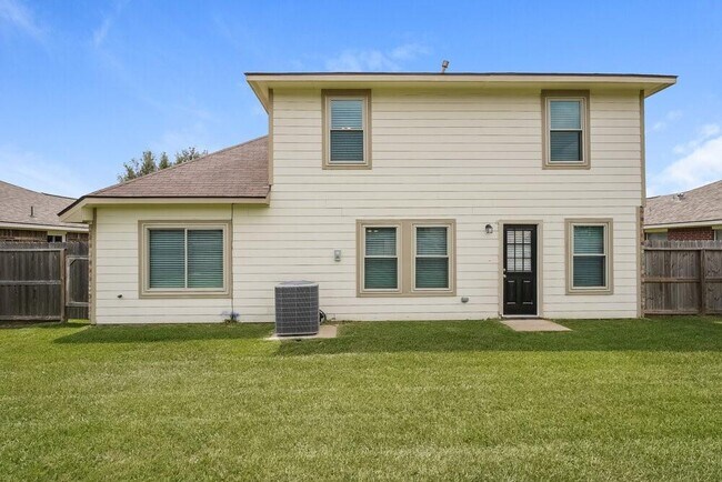 Building Photo - 2614 Elder Park Ct