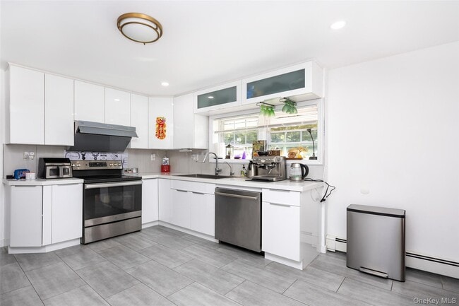 Building Photo - 80 Cypress Ln E