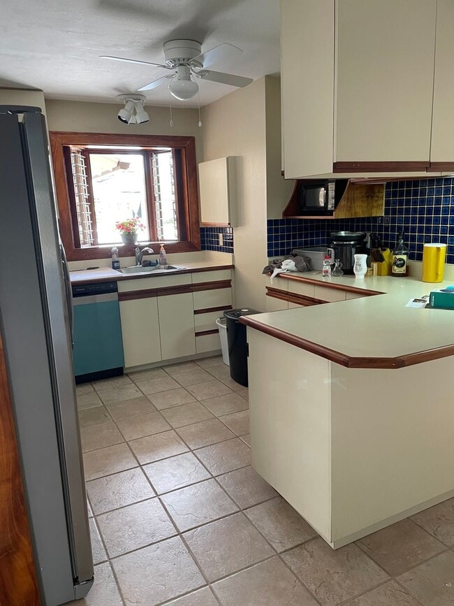 Building Photo - Aikahi Park