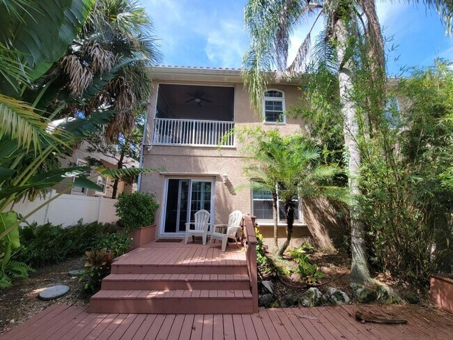 Building Photo - Fully Renovated Large 3 Bed 2.5 Bath 2 Car Garage Townhouse in Perfect Location