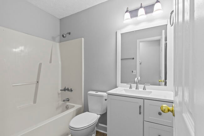 Building Photo - 107 Luke Ct