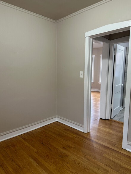 Building Photo - 4027 W Melrose St