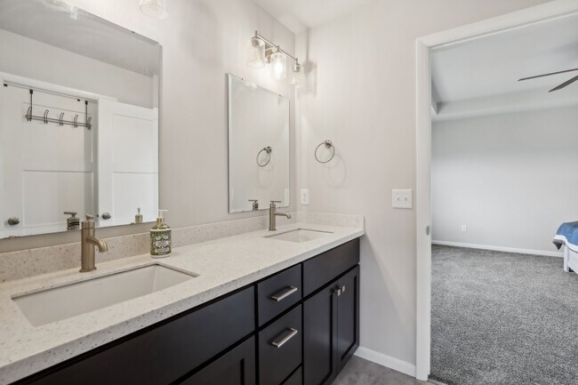 Building Photo - 415 Tawny Elm Pkwy