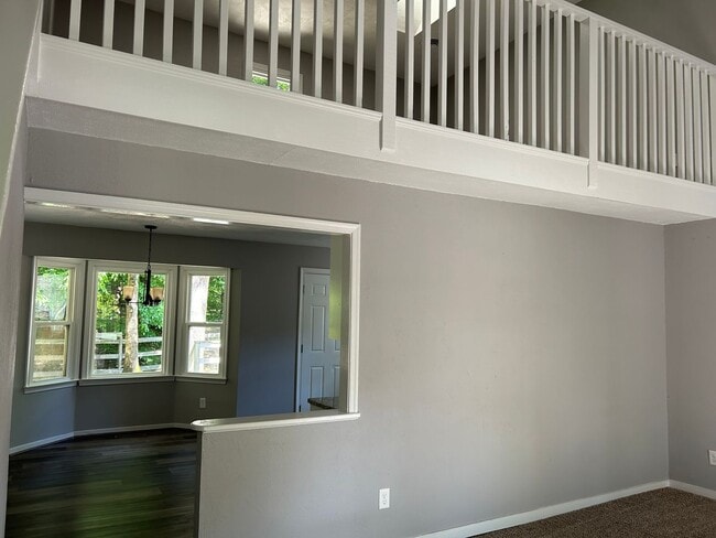 Building Photo - Charming 3BR Cape Cod w/ Loft, Skylights & Fenced Yard – Prime Midlothian Location - Buckingham V...
