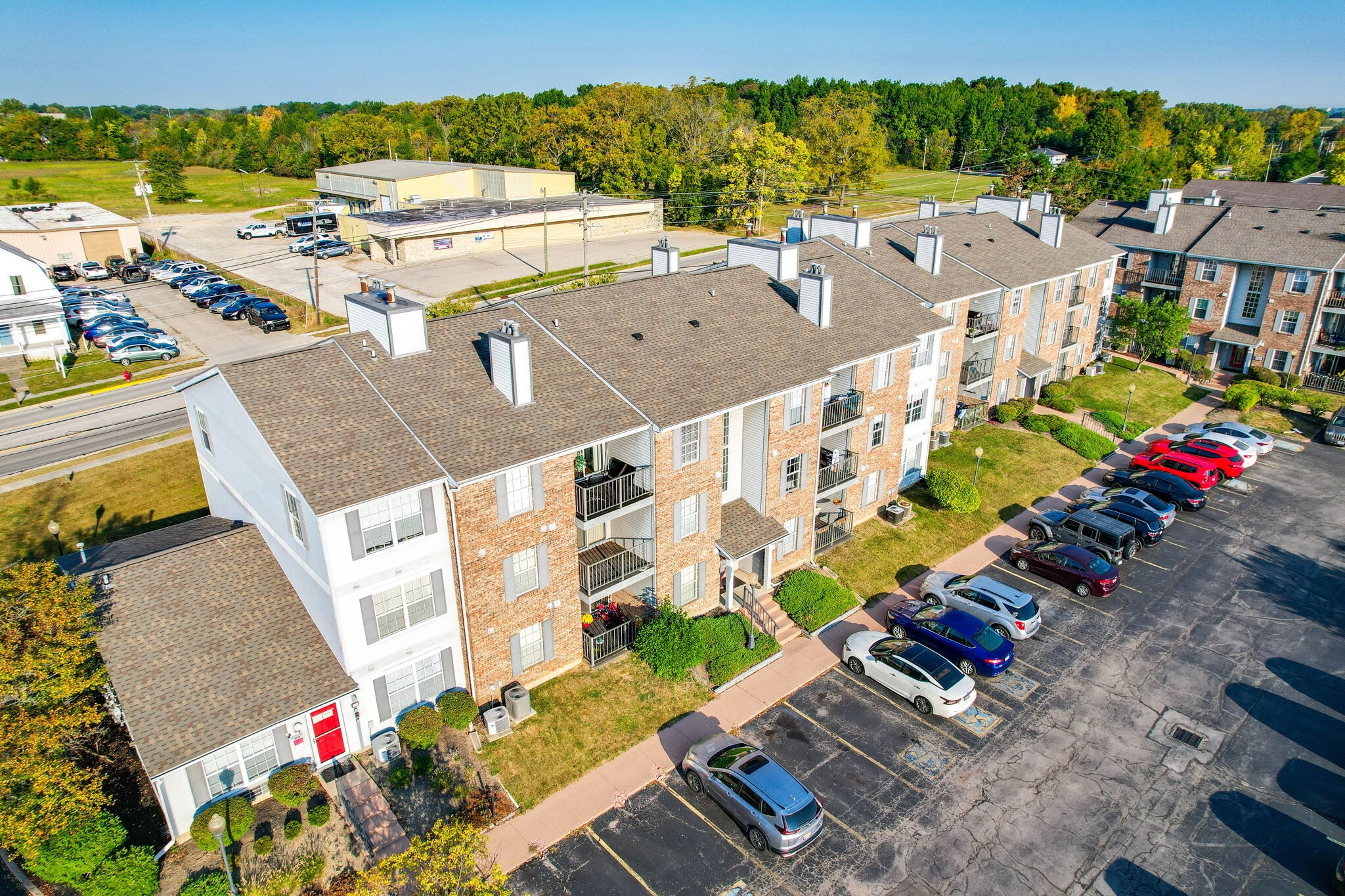 Building Photo - 2360 Wapakoneta Ave