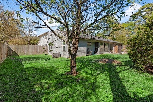 Building Photo - 88 W High Oaks Cir