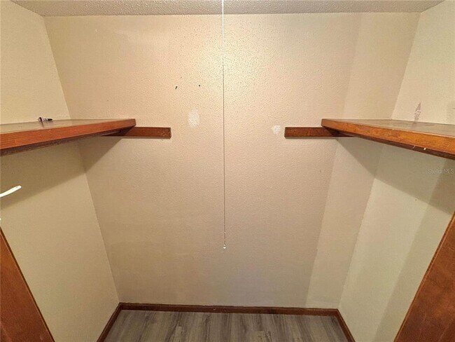 Building Photo - 5419 Twin Palms Rd