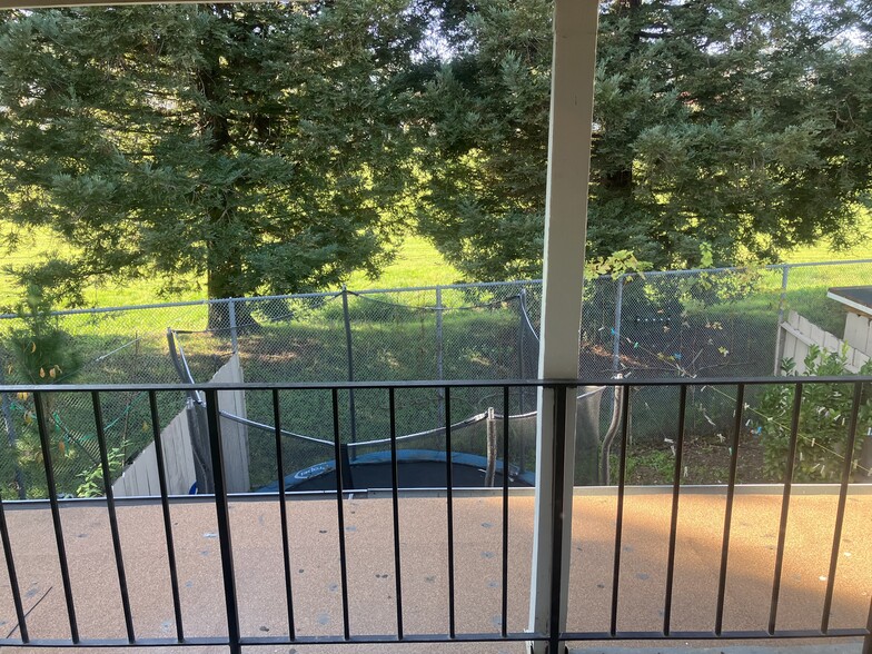 Building Photo - 2467 Colina Ct